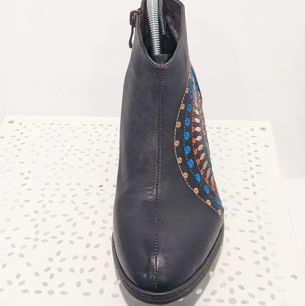 L ' artiste Rhapsody leather boots - Picture 3 of 16
